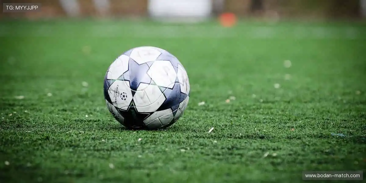 👟潮流单品,让运动成为时尚符号!